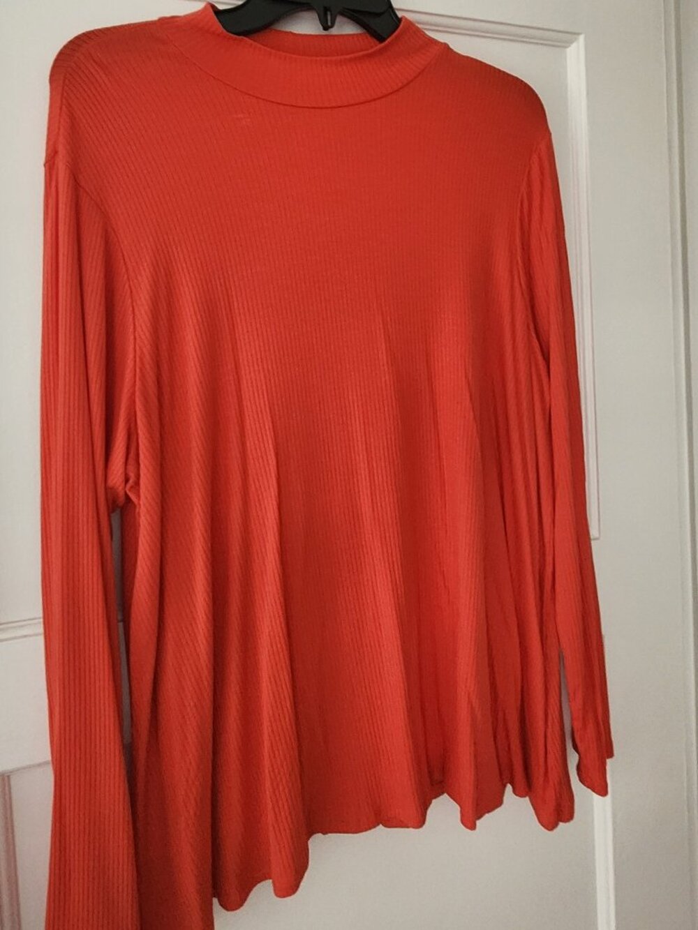 Half turtleneck orange top